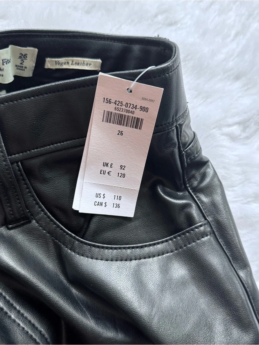 NWT Abercrombie & Fitch 90s Straight Ultra High Rise Vegan Leather Pants